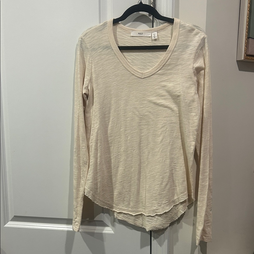 Wilt Cream Long Sleeve Women's Tee